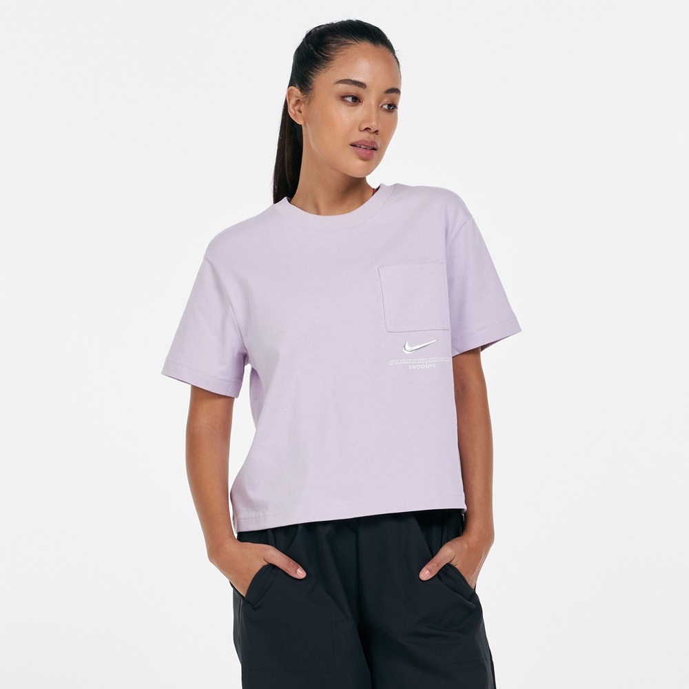Nike Swoosh Oversized crop t-shirt